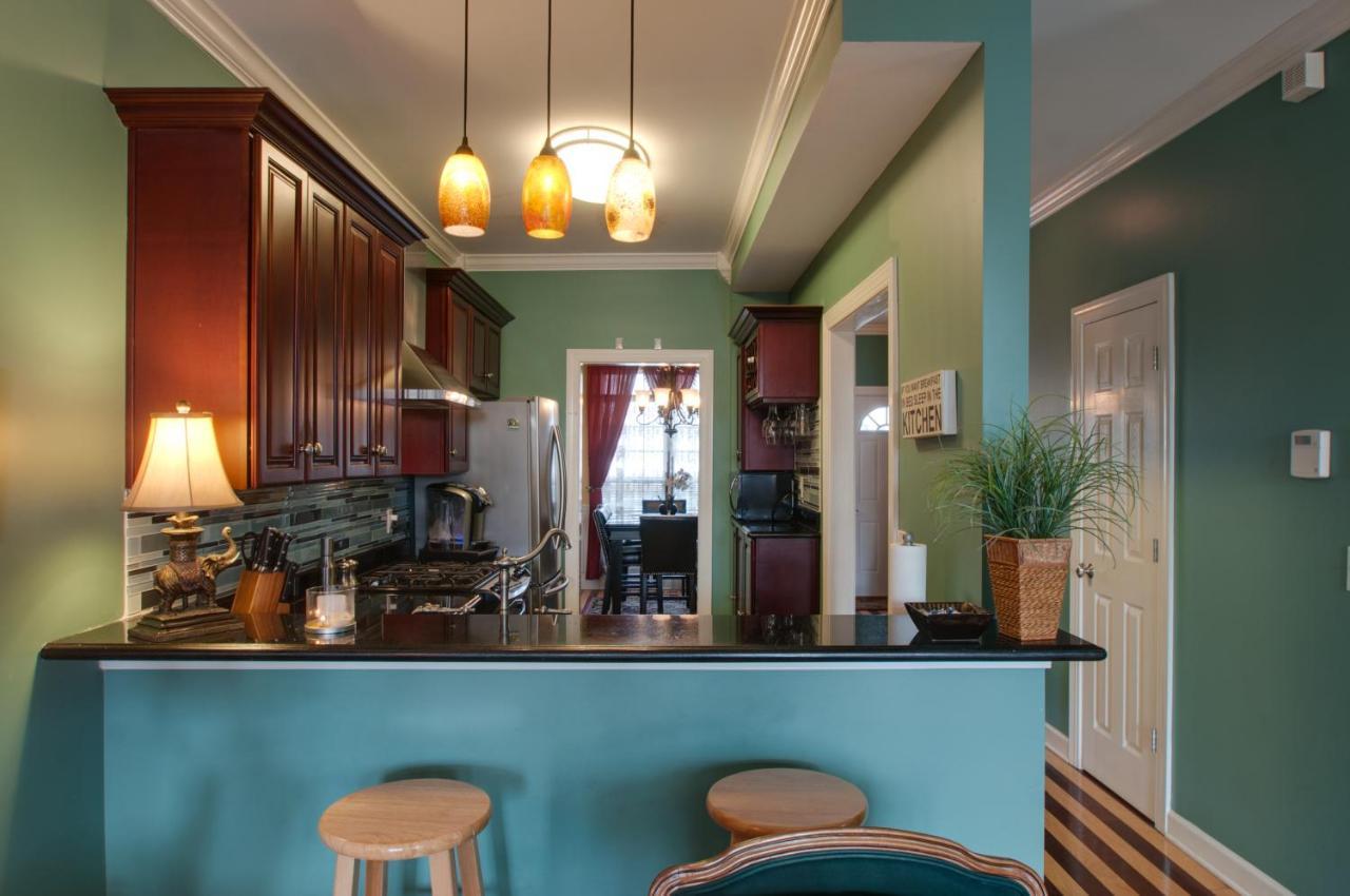 Vacation Home 5 Mins To Down Town 2 Bedrooms 2 Baths Garden Area Hot Tub Nashville Buitenkant foto
